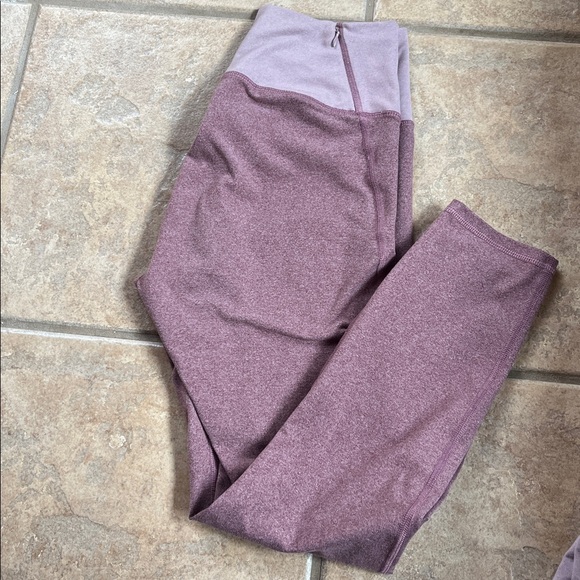 NWOT Fabletics Leggings 3 Pair - Sz XS/Small - Picture 4 of 13